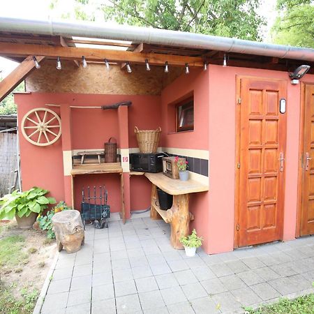 Karavan Sturovo Exterior foto