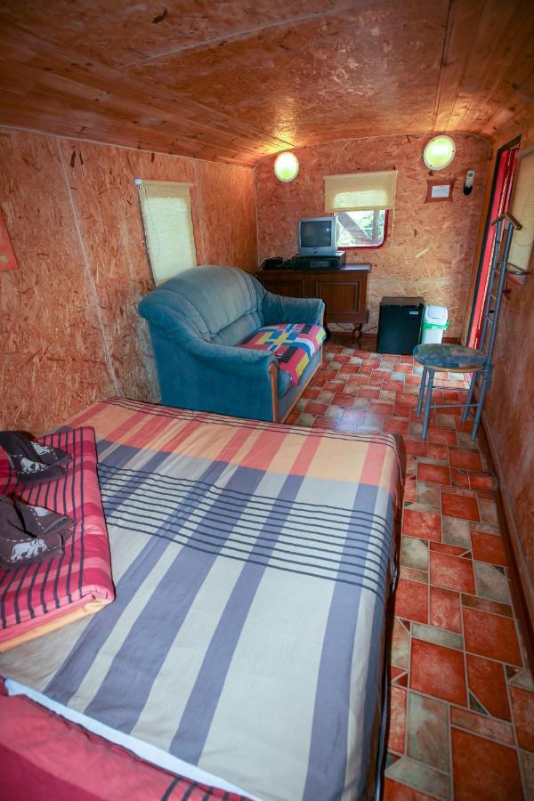Karavan Sturovo Exterior foto
