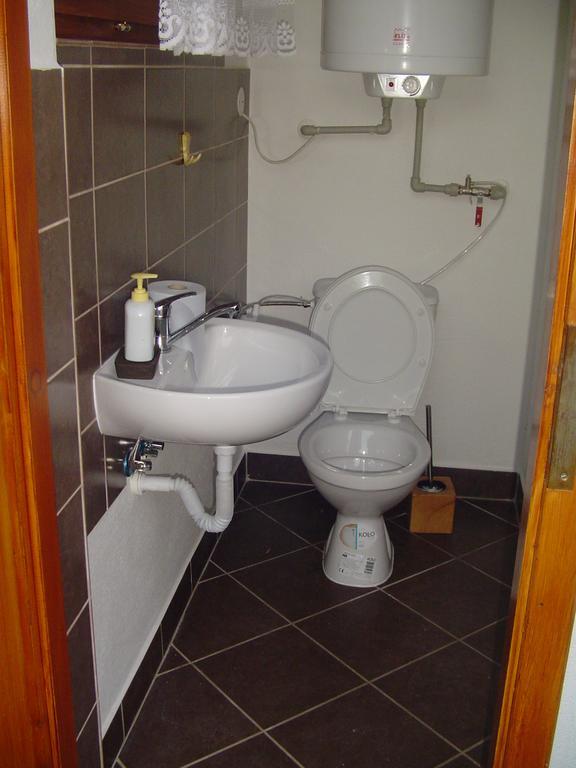 Karavan Sturovo Exterior foto
